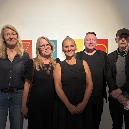 Från vänster till höger: Cecilia Andersson, curator. Monica Larsson, Catrin Lundqvist, Thomas Watkiss och Leif Elggren, konstnärer